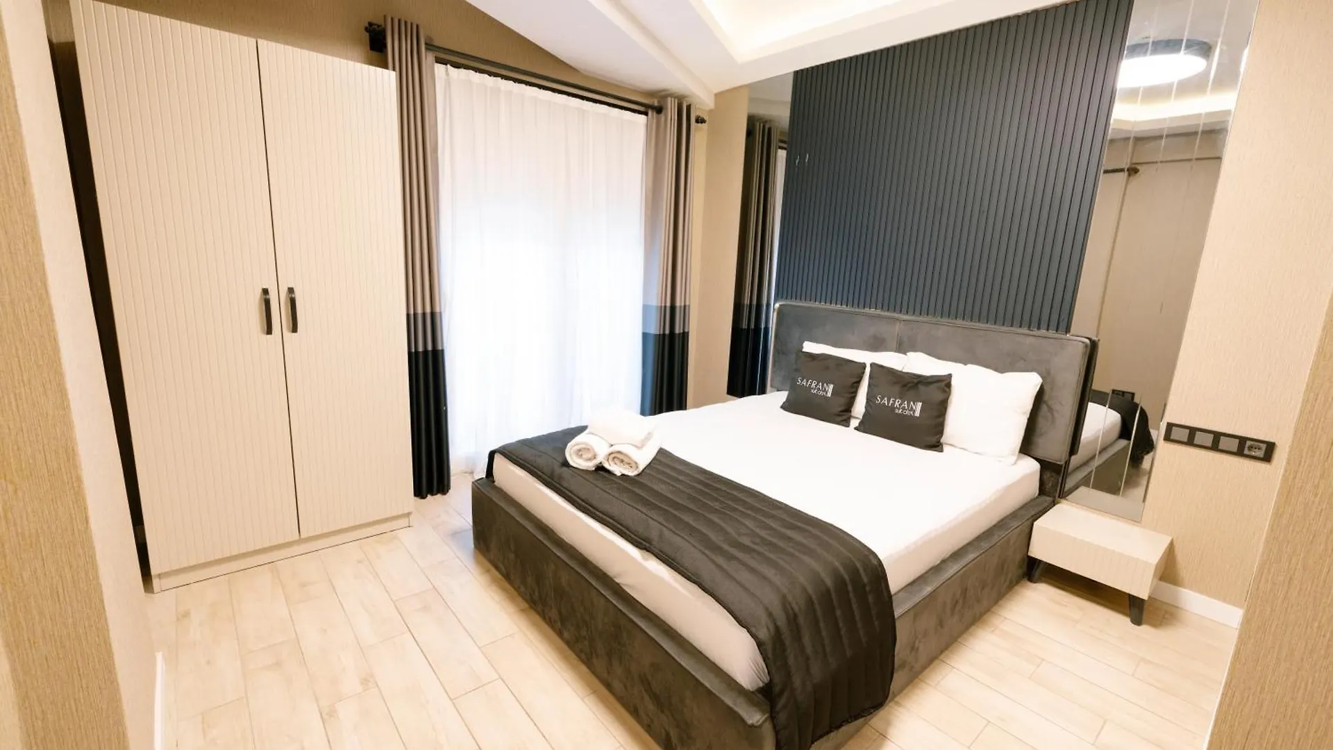 Safran Suit Otel Buca